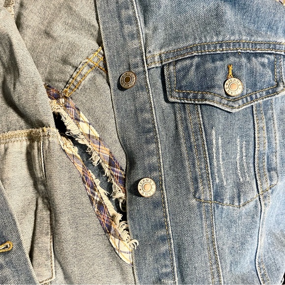 Denim Duster. Size Large/XL - Picture 3 of 3